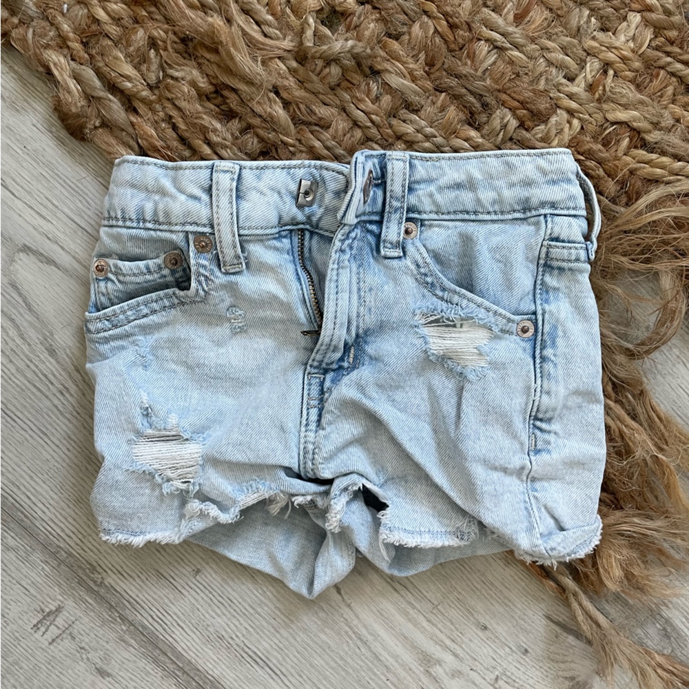 GAP girlfriend shorts